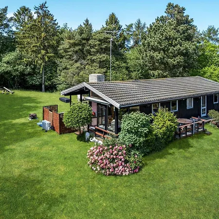 Holiday home In With Wifi Farevejle